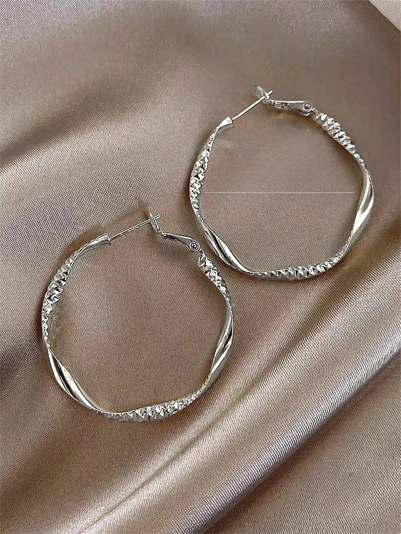 Elegant Silky Texture Earrings for Women – Holiday Party Jewelry Gift