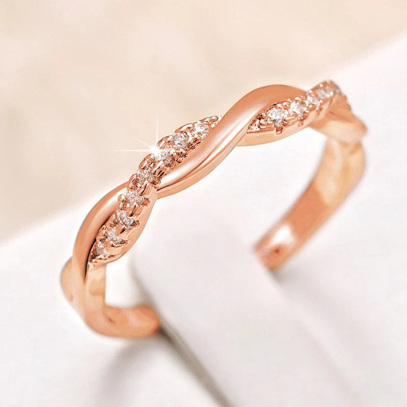 Women's Cubic Zirconia Twist Band Ring – Fashion Engagement Wedding Jewelry