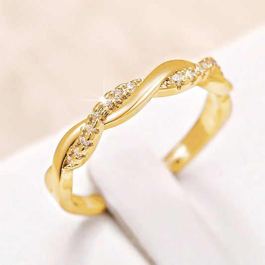 Women's Cubic Zirconia Twist Band Ring – Fashion Engagement Wedding Jewelry